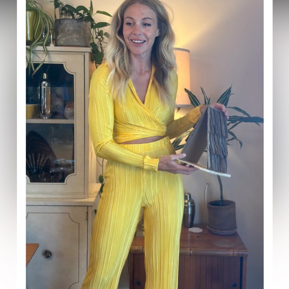 Stoned Immaculate “Fox on the Run” set in yellow size L - Picture 4 of 12